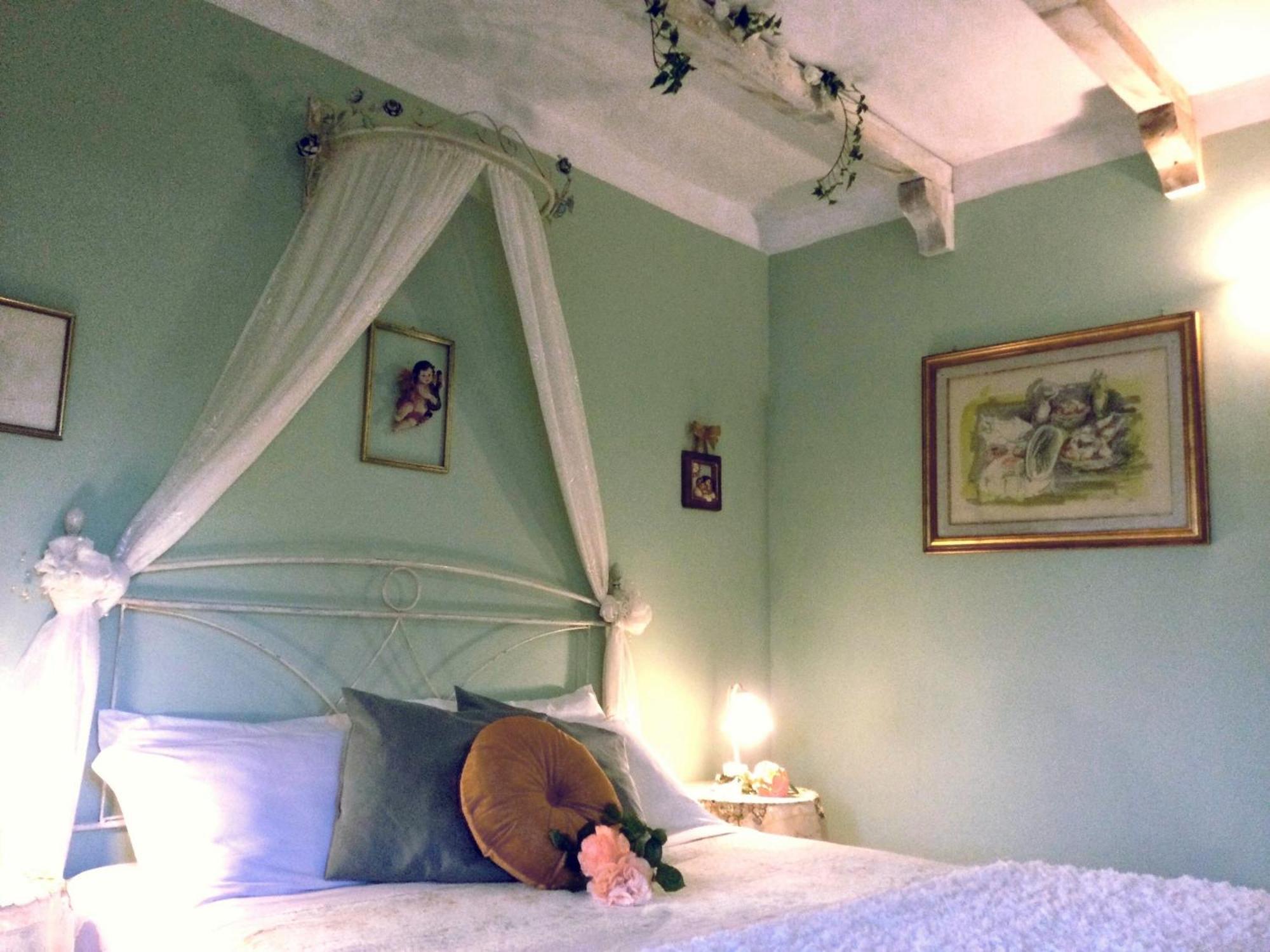 Mirella Charming Bed & Breakfast Alberobello Room photo