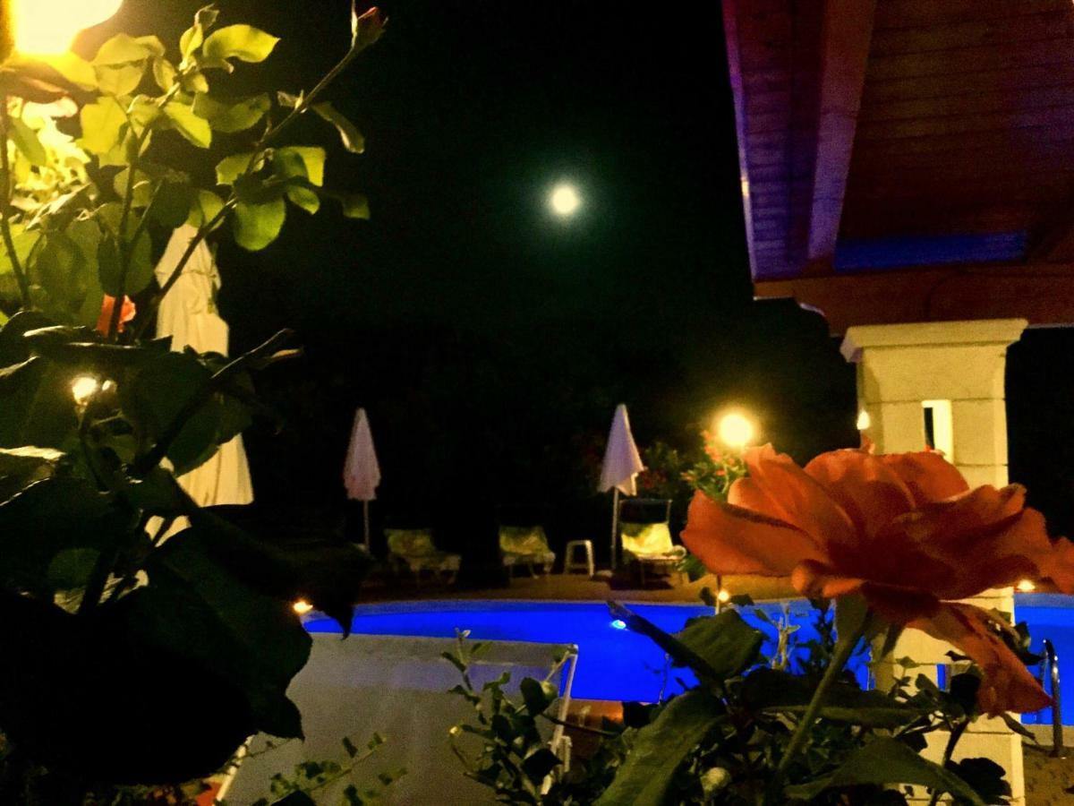 Mirella Charming Bed & Breakfast Alberobello Exterior photo